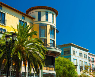 THE ECHOING VERSES OF SANTANA ROW